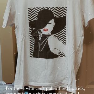 white graphic tee